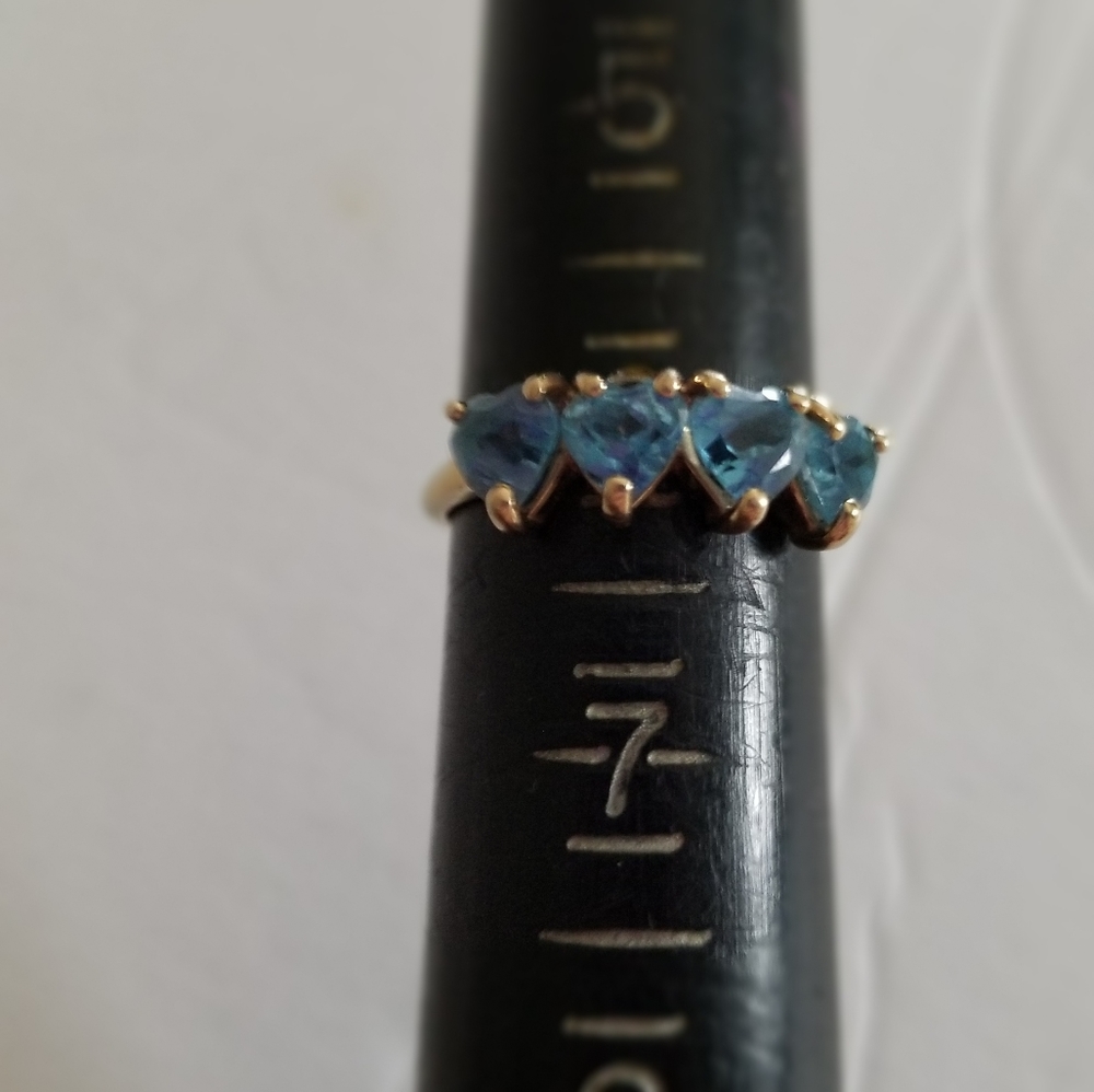 Blue Topaz heart shape row Women's 10k yellow Gold Ring 4 sz 6